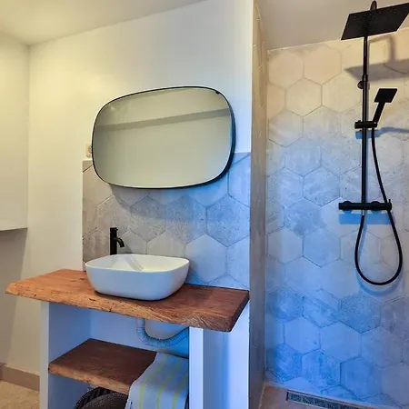 ヴィラ Superbe A Sainte-maxime, Piscine Et Vue - Dina *