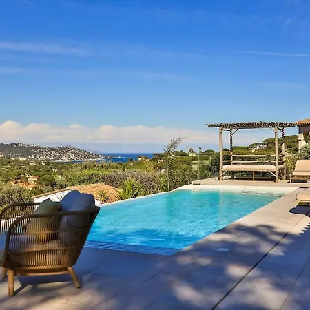 Superbe A Sainte-maxime, Piscine Et Vue - Dina *