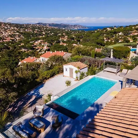 빌라 Superbe A Sainte-maxime, Piscine Et Vue - Dina 생트막시메